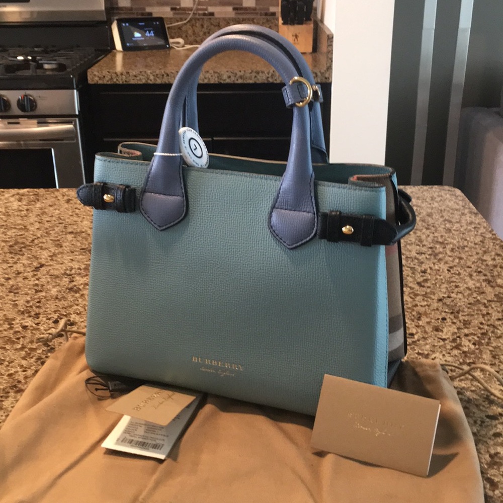NWT Burberry Tri Color  Banner